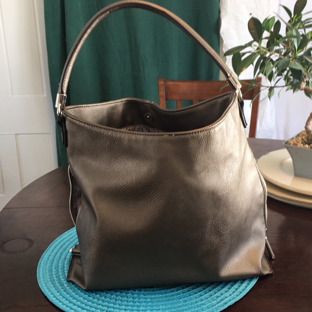 Liz Claiborne Shoulder Bag